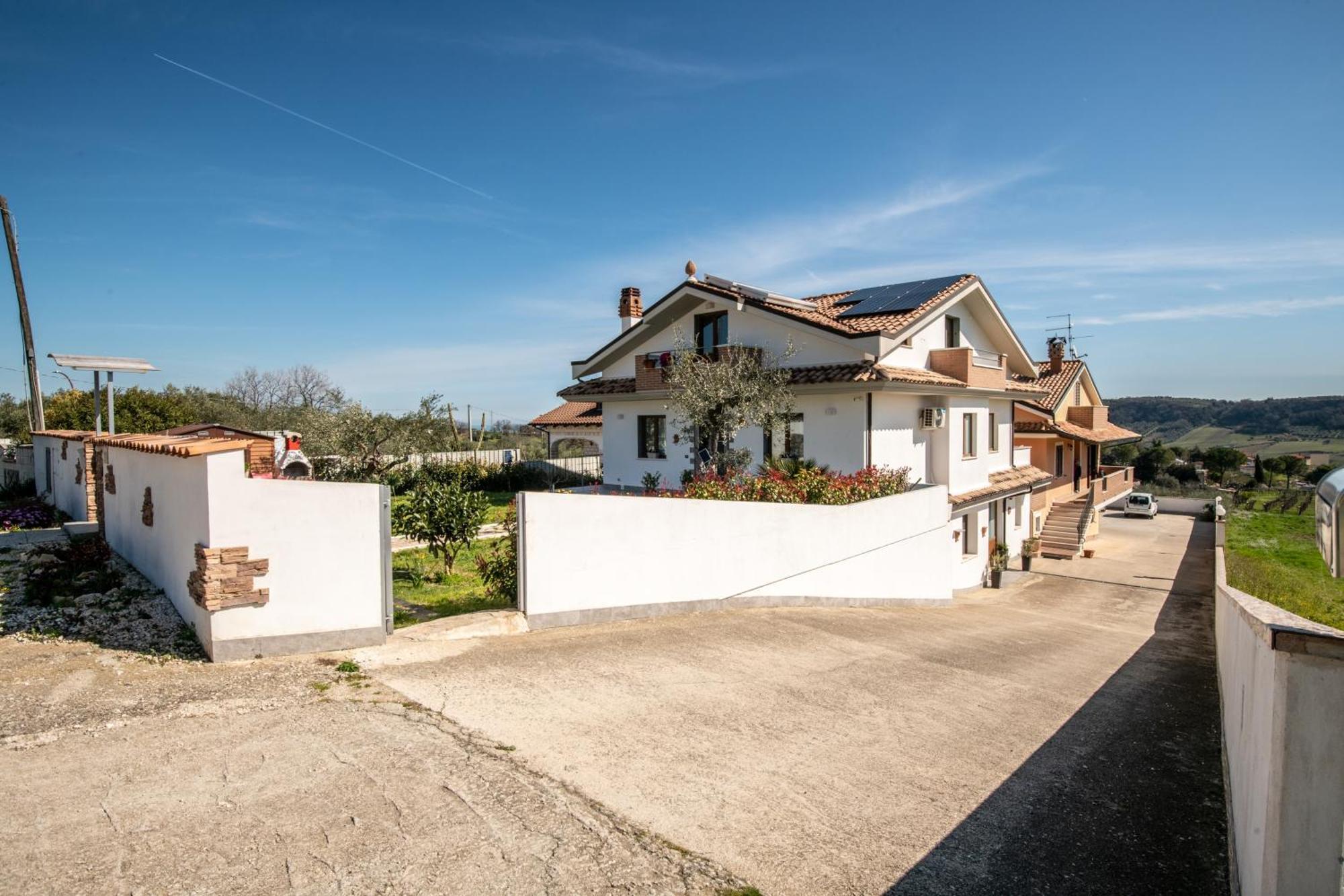 Villa Mastro Oleario 5 Dal Mare 30 Dai Monti 토레베키아 테아티아 외부 사진