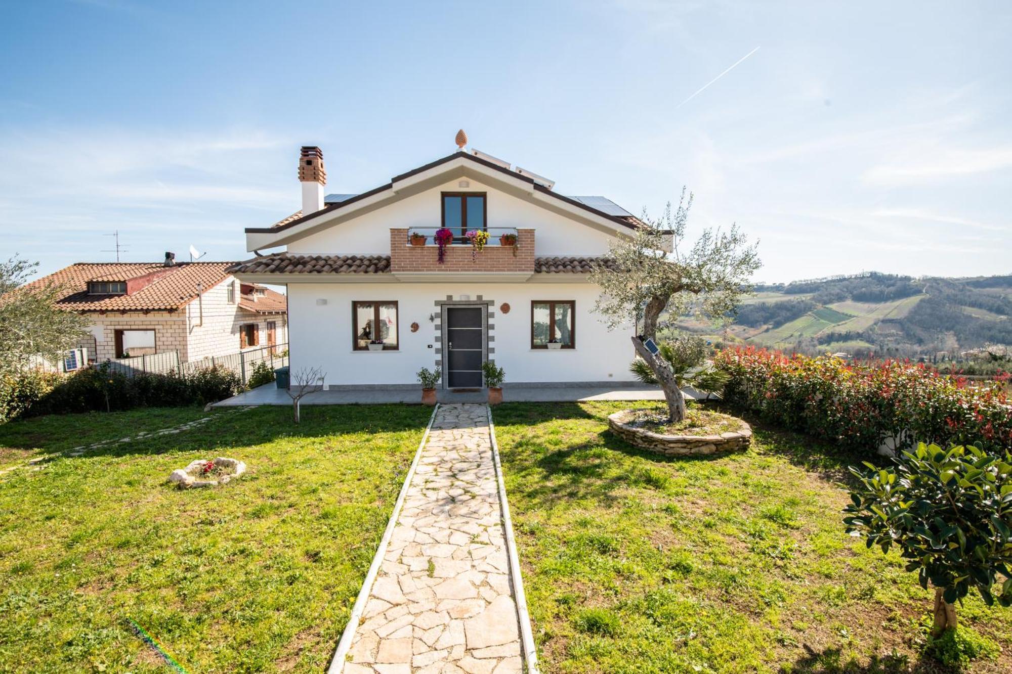 Villa Mastro Oleario 5 Dal Mare 30 Dai Monti 토레베키아 테아티아 외부 사진